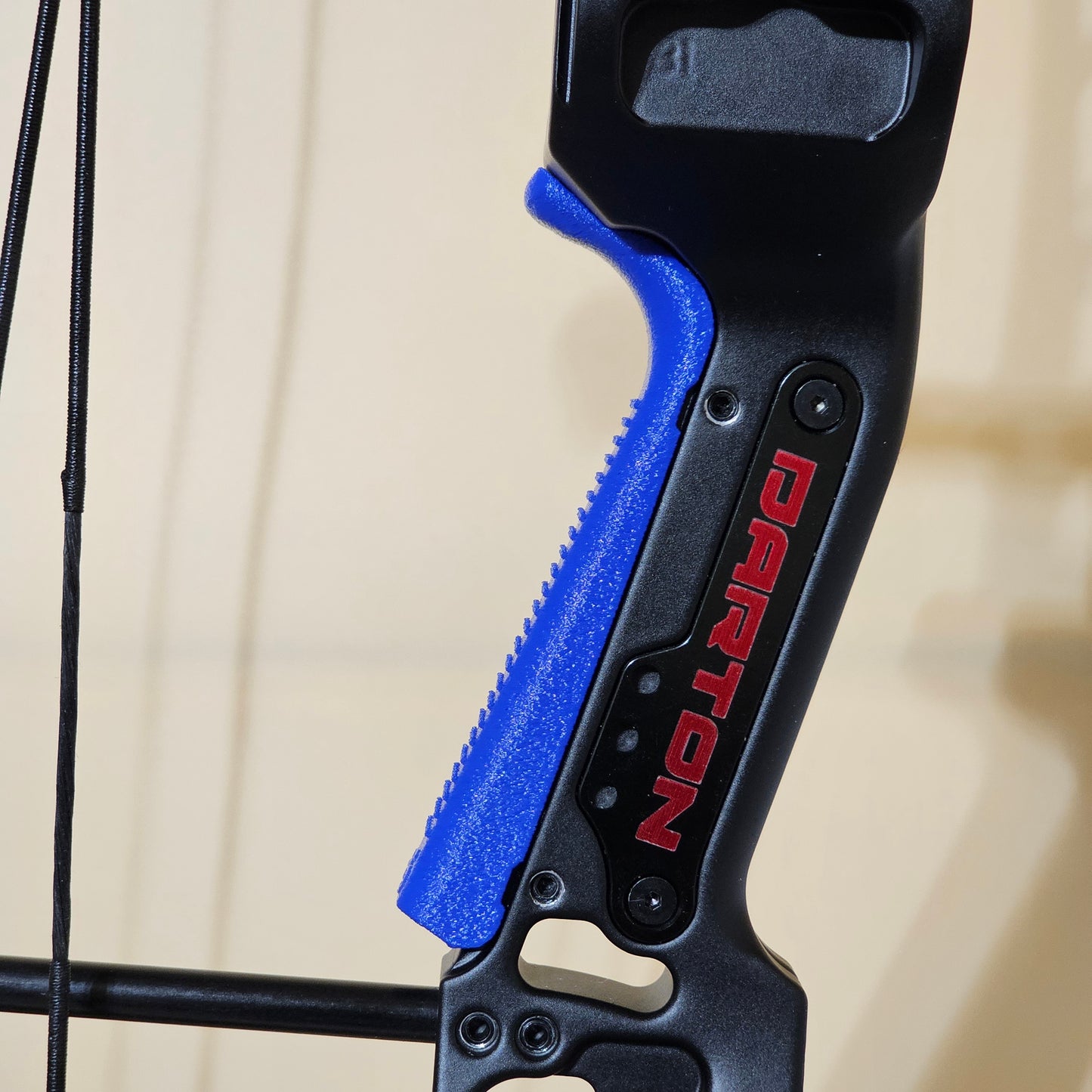DT1 No Shelf Gizmo Grip (Fits Darton Tritech Series Bows)