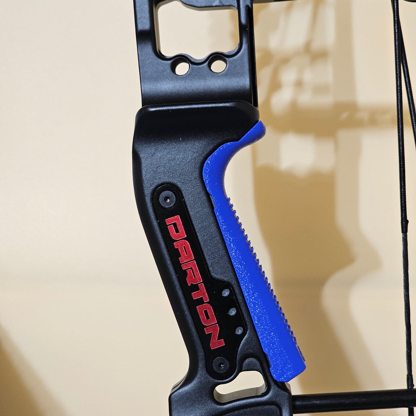 DT1 No Shelf Gizmo Grip (Fits Darton Tritech Series Bows)